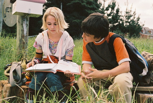 http://img.karaoketexty.sk/img/artists/10755/soundtrack-most-do-zeme-terabithia-39656.jpg