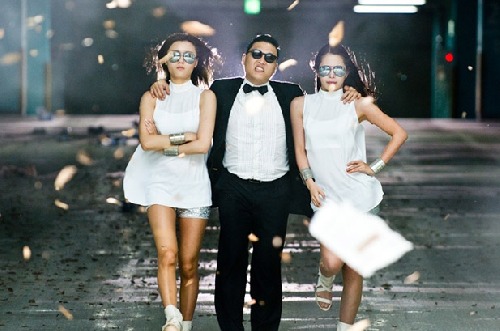 http://img.karaoketexty.sk/img/artists/44833/psy-361036.jpeg