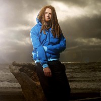 newton-faulkner-88311-w200.jpg