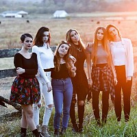 cimorelli-592574-w200.jpg