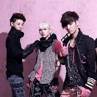 nu-est-554392-w200.jpg