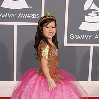 sophia-grace-518205-w200.jpg