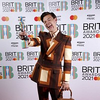 Harry Styles na Brit Awards 2021