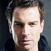 jochen-miller-571286-w200.jpg