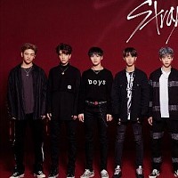 Stray Kids